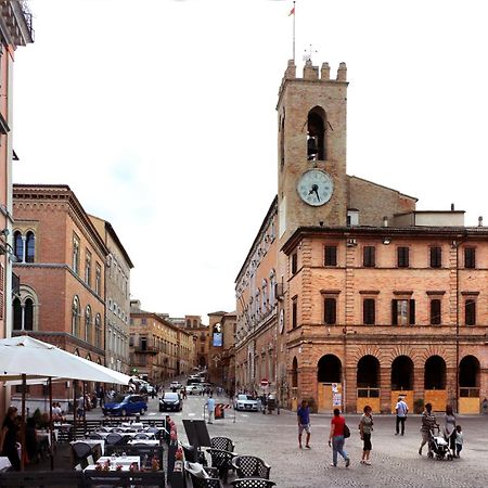 Osimo Nel Cuore Del Centro, Free Wi-Fi E Netflix Apartman Kültér fotó